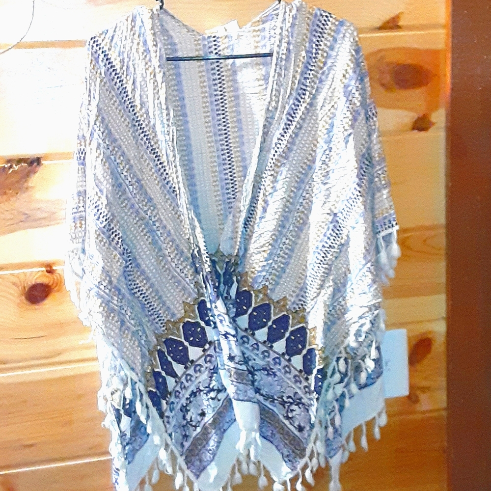 A sleved hippie like sleved cover for and top